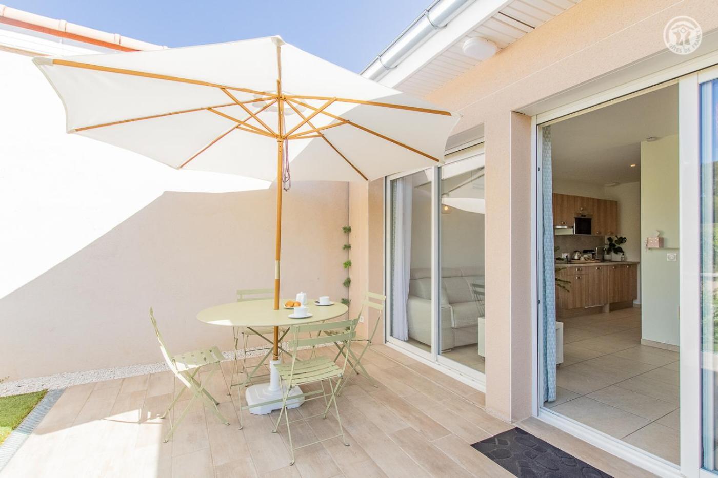 Le Maconnais Guest House Vinzelles Exterior foto