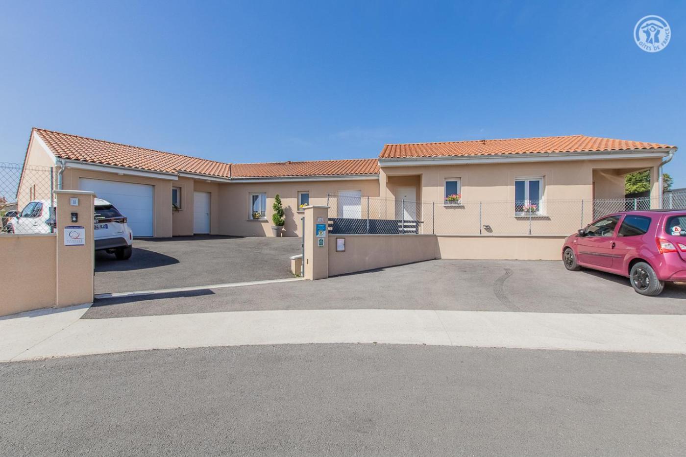 Le Maconnais Guest House Vinzelles Exterior foto